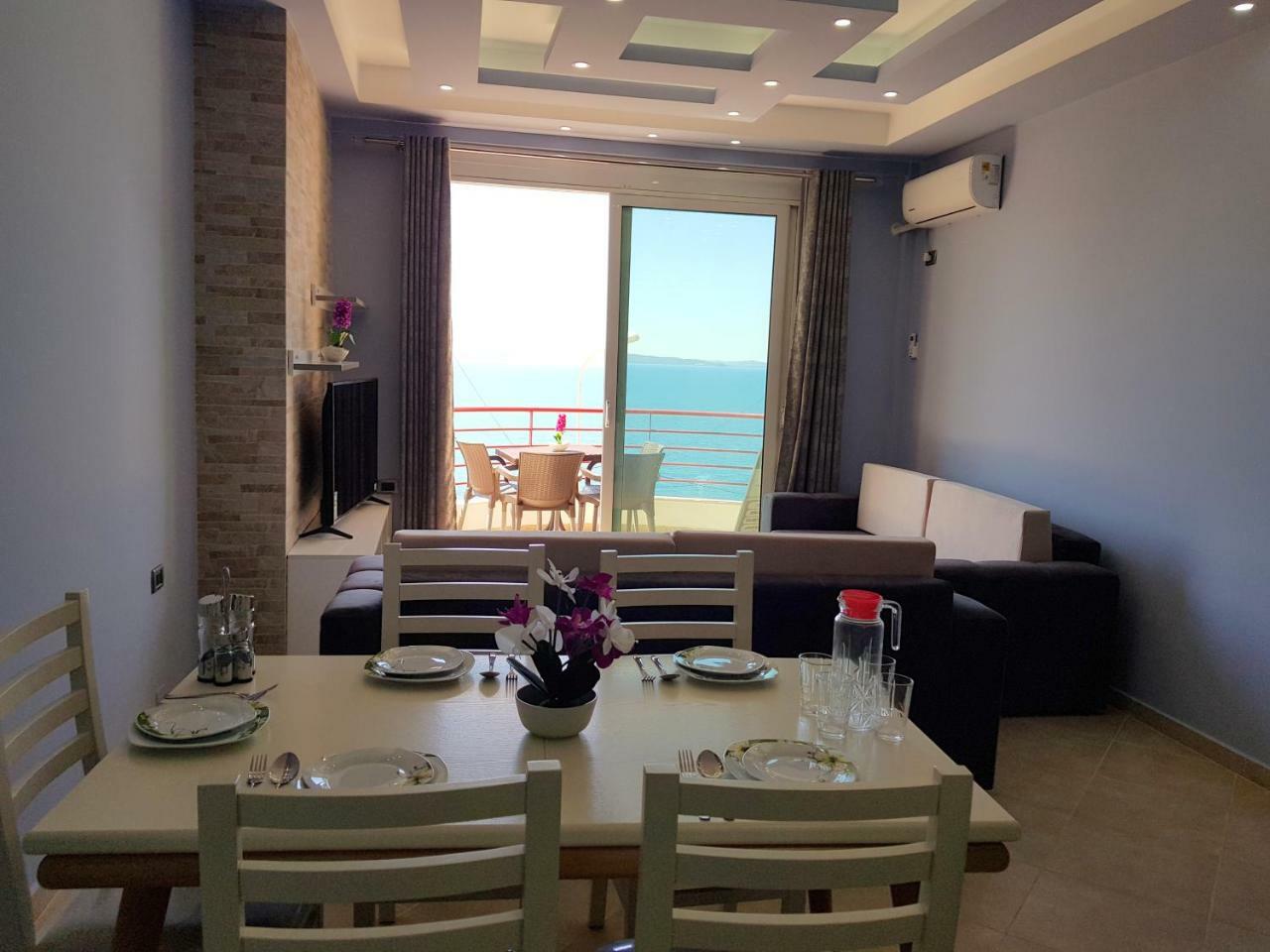 Apartment Of Beautiful Dreams Over The Sea Sarandë Exteriér fotografie