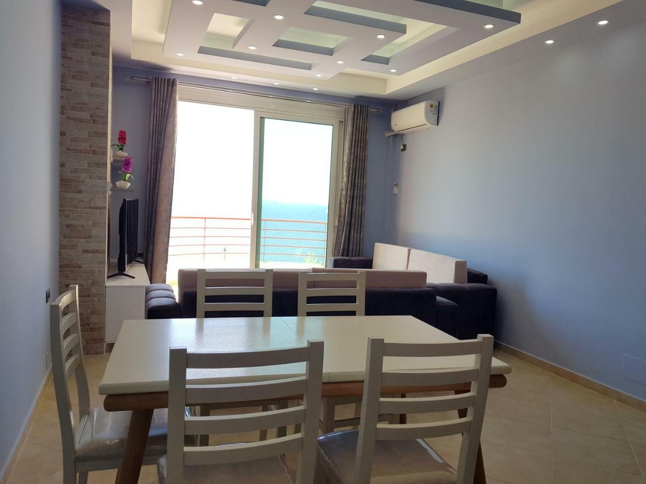 Apartment Of Beautiful Dreams Over The Sea Sarandë Exteriér fotografie
