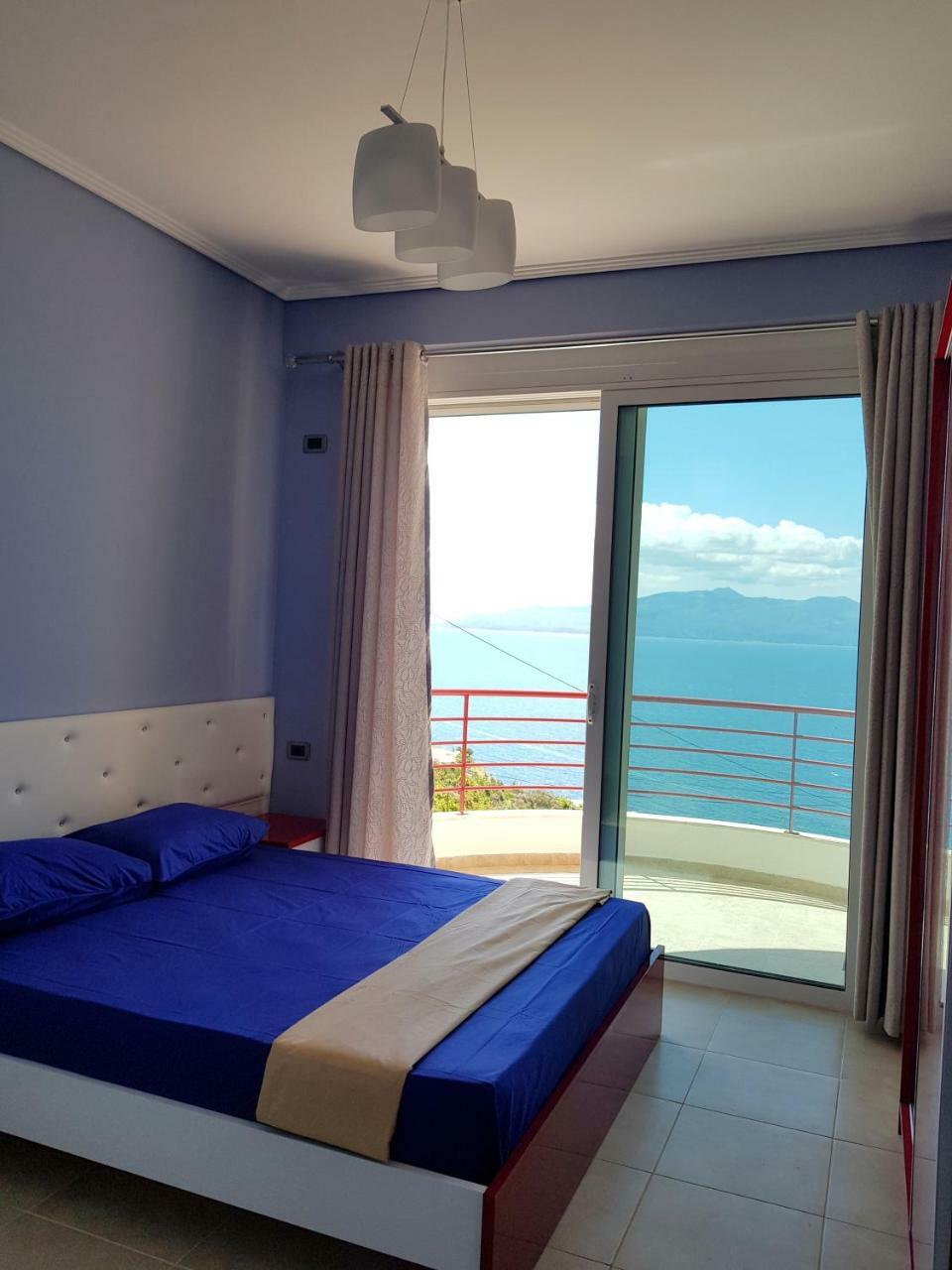 Apartment Of Beautiful Dreams Over The Sea Sarandë Exteriér fotografie